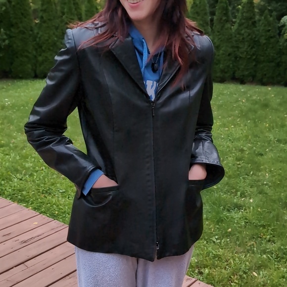 Danier Jackets & Blazers - Danier Women's Black Leather Jacket Size Small